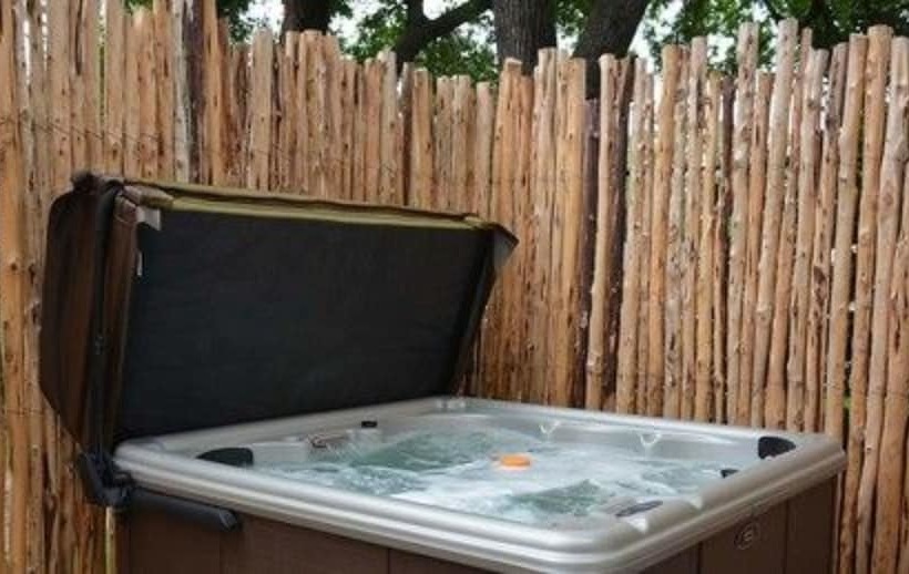 Отель Charming B&b