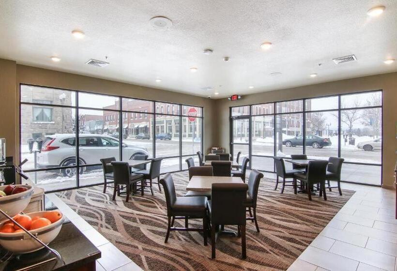 فندق Cobblestone Inn & Suites   Menomonie/uw Stout