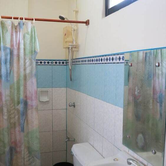 هتل Coral Dive Resort