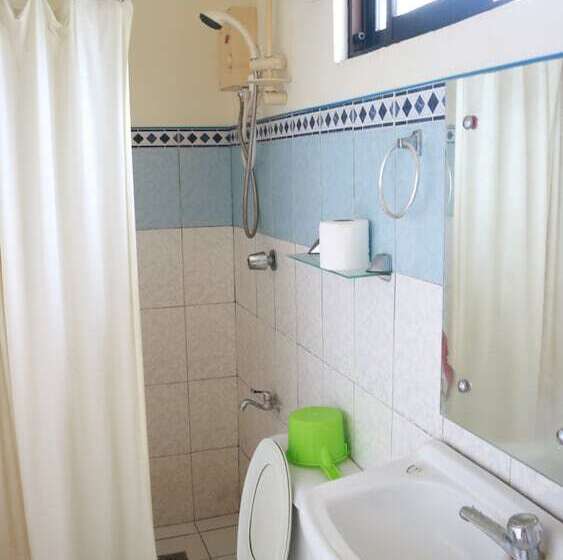 هتل Coral Dive Resort