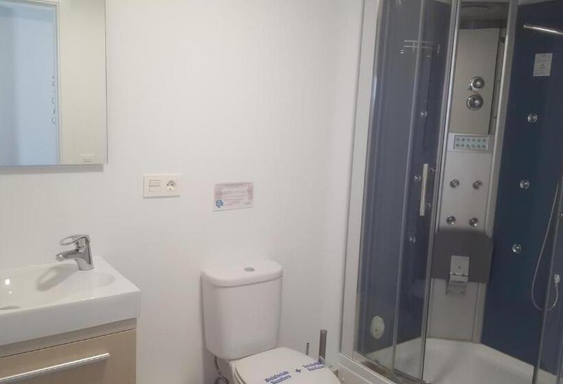 هتل Deluxe Hostels & Suites Merida