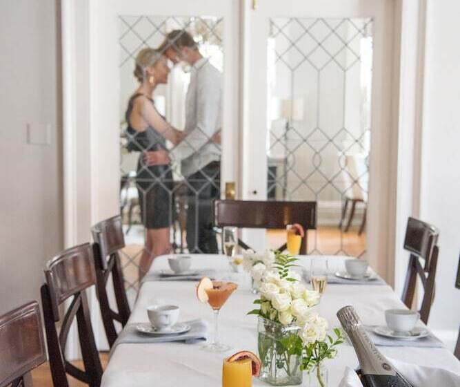 ホテル Dinsmore Boutique Inn