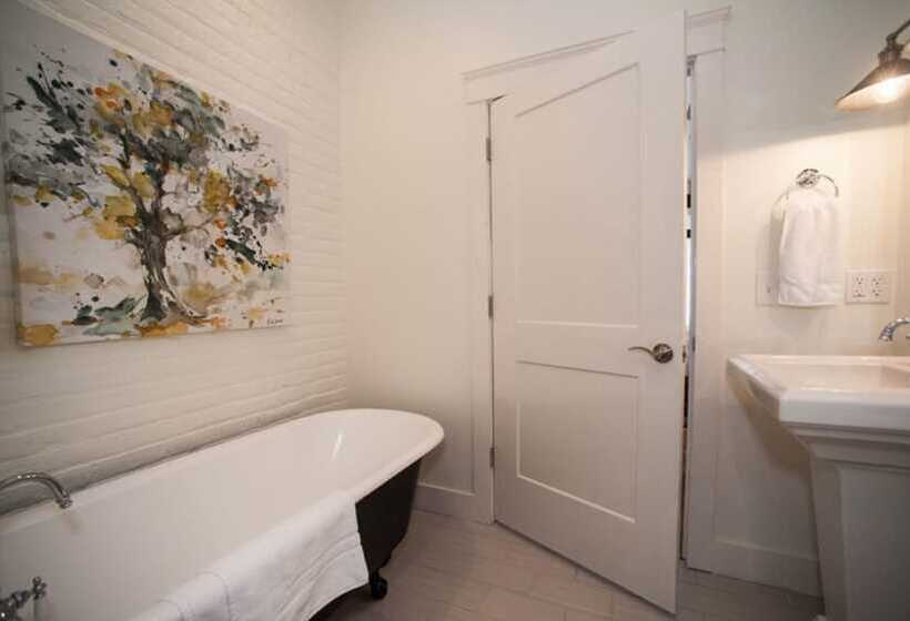 ホテル Dinsmore Boutique Inn