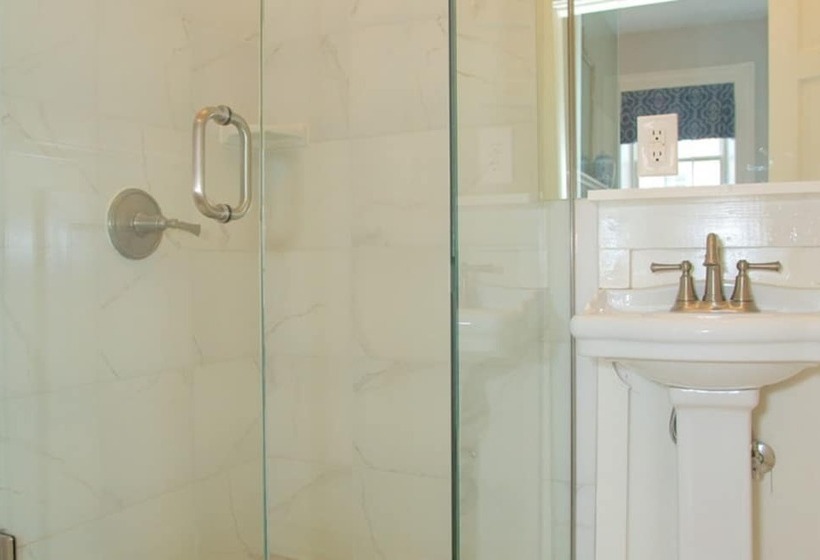 ホテル Dinsmore Boutique Inn