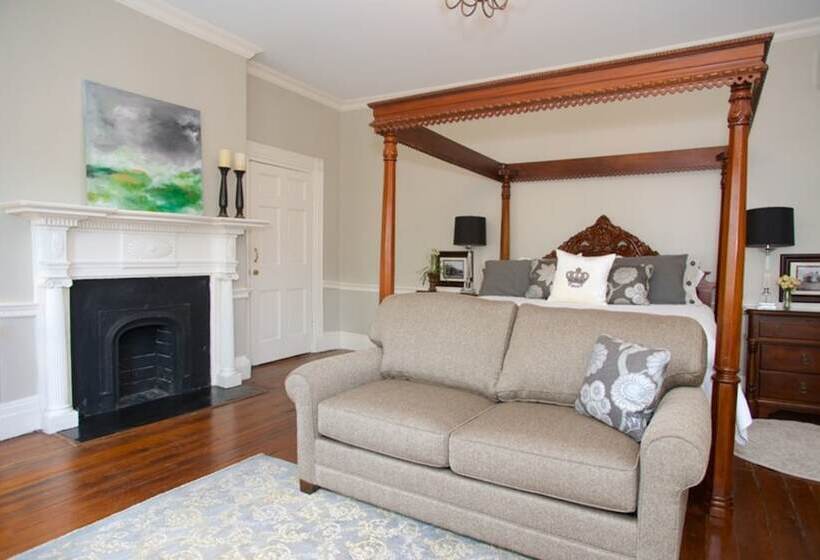 ホテル Dinsmore Boutique Inn