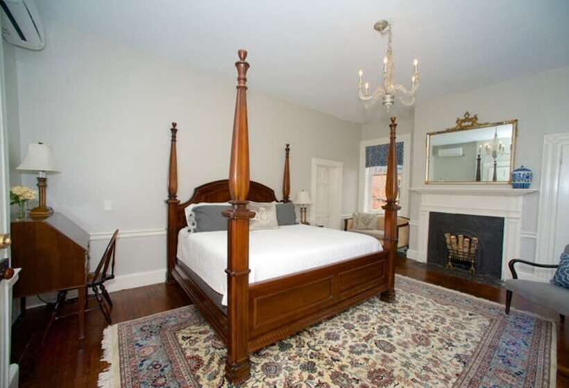 ホテル Dinsmore Boutique Inn