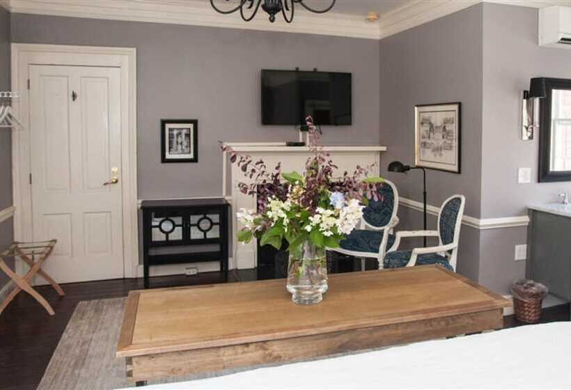 ホテル Dinsmore Boutique Inn