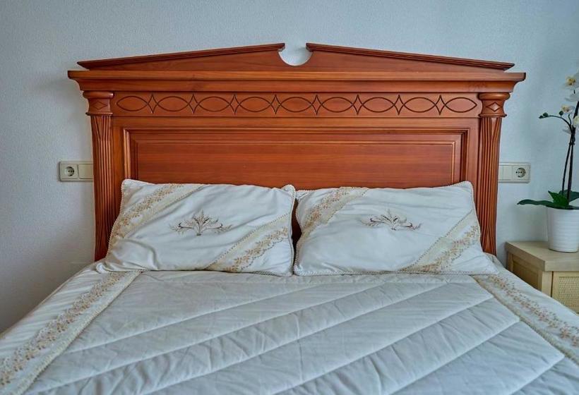 Отель Espanhouse Fragata 35