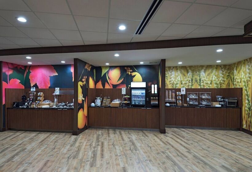 호텔 Fairfield Inn & Suites By Marriott Austin Buda