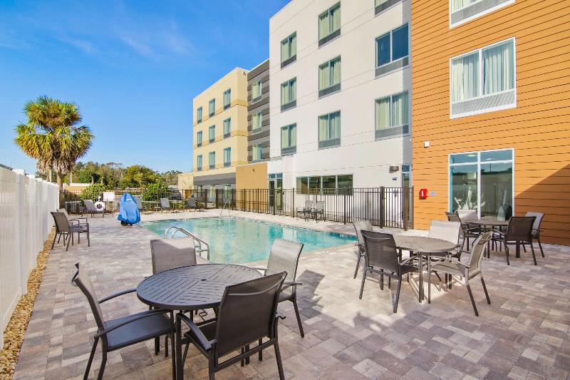 ホテル Fairfield Inn & Suites By Marriott St Petersburg North