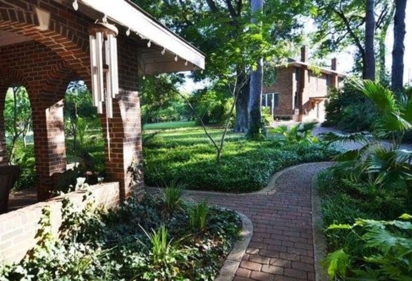 Отель Far View   A Bed & Breakfast Estate