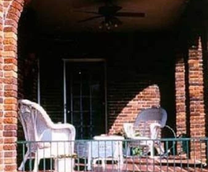 Отель Far View   A Bed & Breakfast Estate