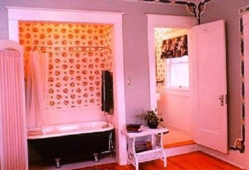 Отель Far View   A Bed & Breakfast Estate