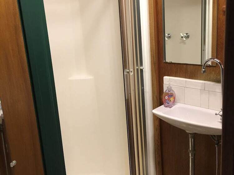 Отель Far View   A Bed & Breakfast Estate