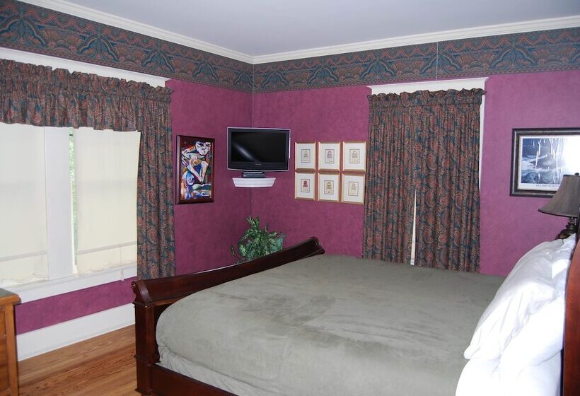 Отель Far View   A Bed & Breakfast Estate