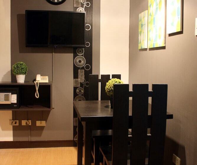 هتل Frederick S Apartelle