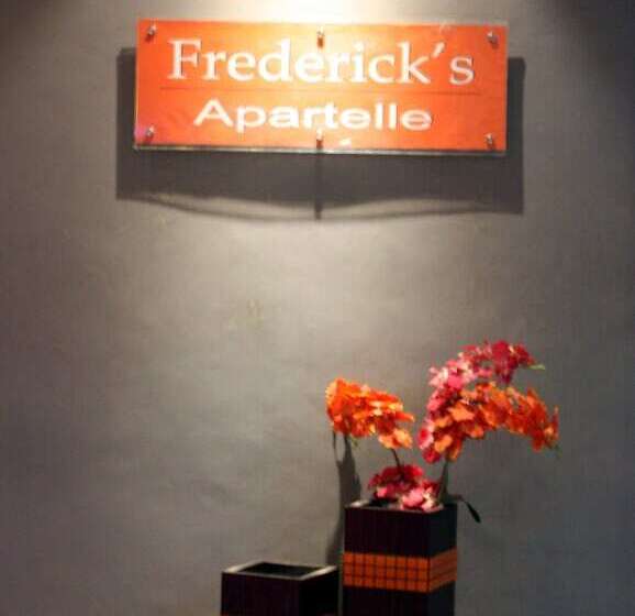 هتل Frederick S Apartelle