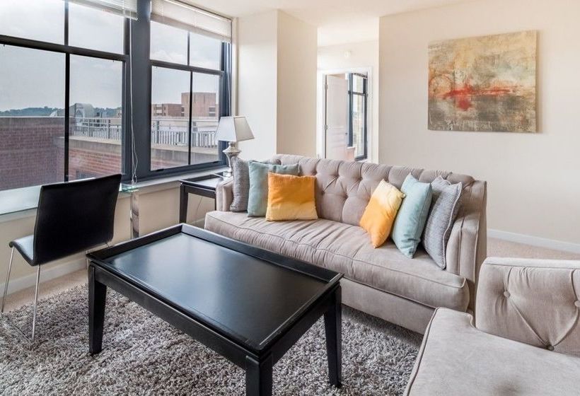 호텔 Global Luxury Suites at Metropolitan South