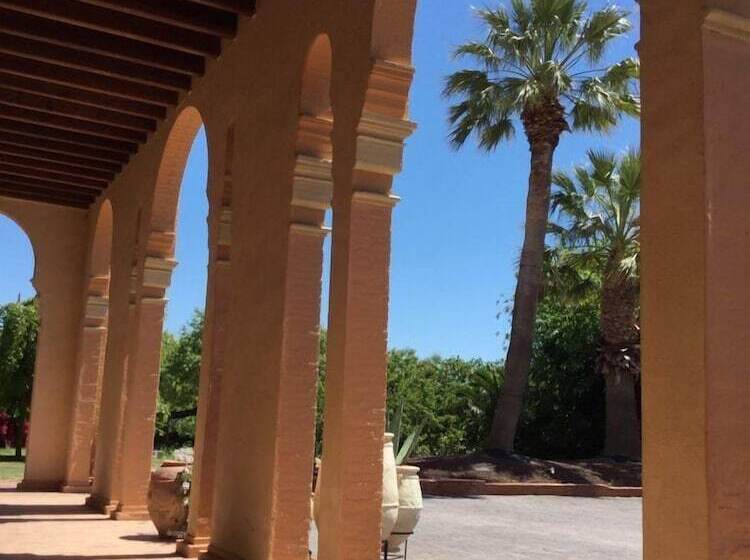 هتل Gran Villa Rosa