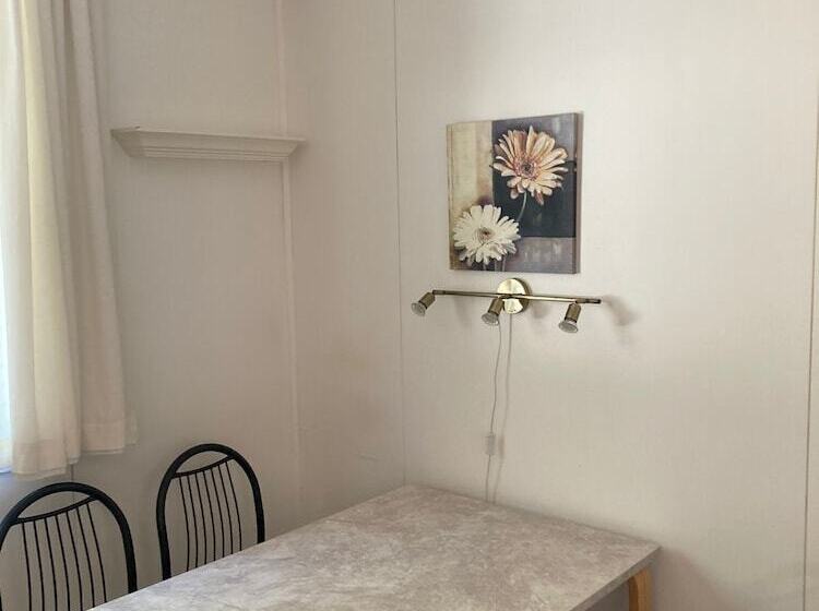 בית מלון כפרי Guesthouse  Kuin Kotonaan