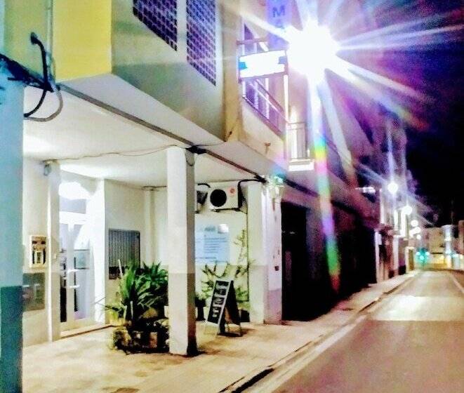 هتل Habitaciones La Mar