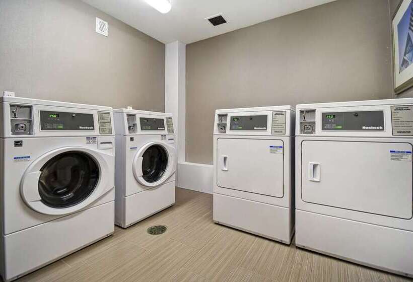 호텔 Homewood Suites By Hilton Novi Detroit