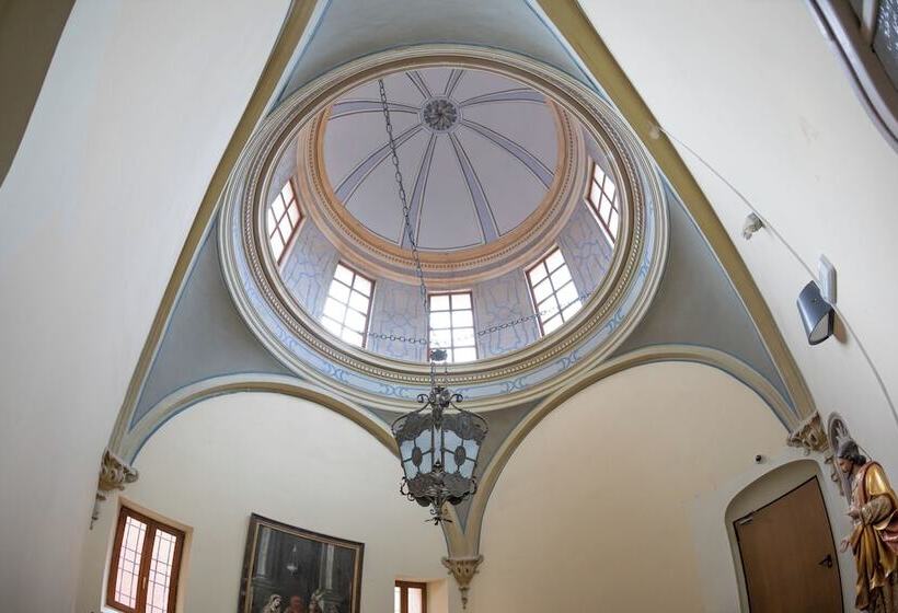 هتل Hospederia Seminario Conciliar De San Julián