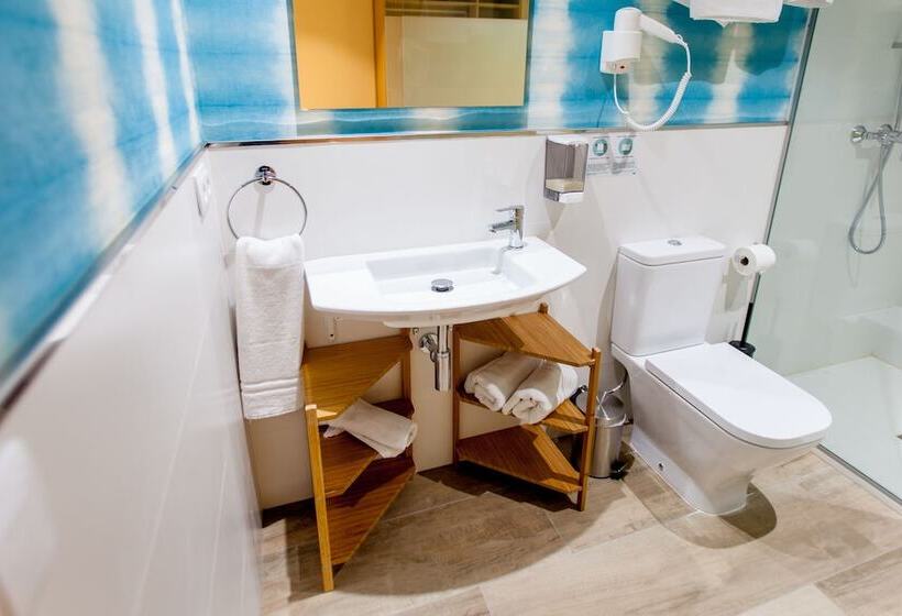 فندق Host & Home