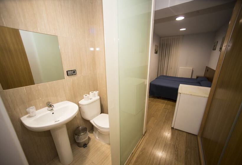 בית מלון כפרי Hostal Caballeros