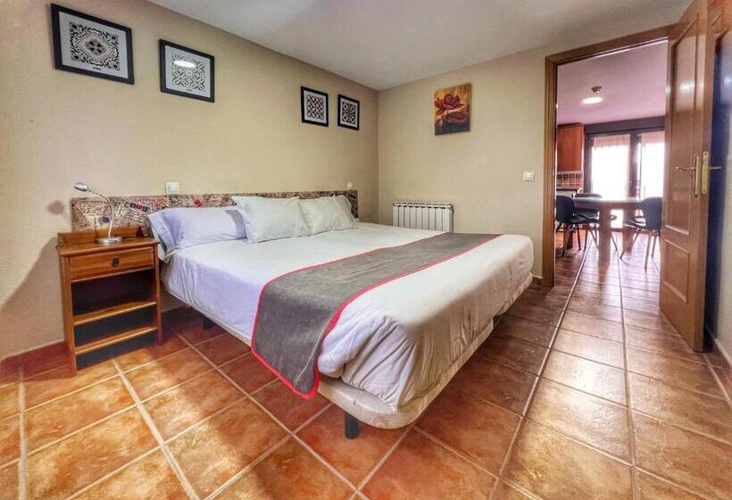 هتل Hostal La Colmena
