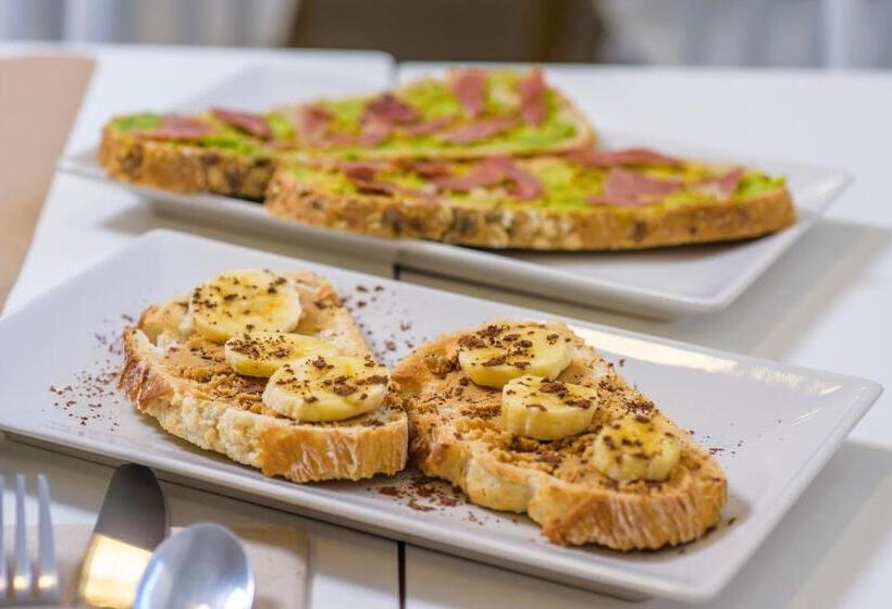 ホテル Hostal La Isla