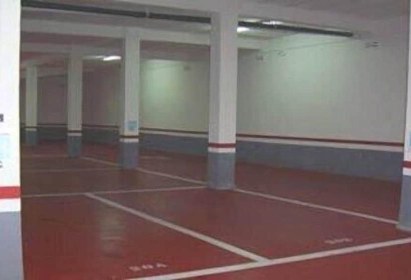 Отель Hostal Rocamar