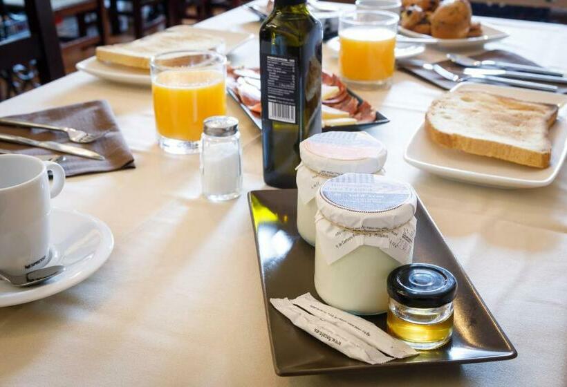 בית מלון כפרי Hostaltina