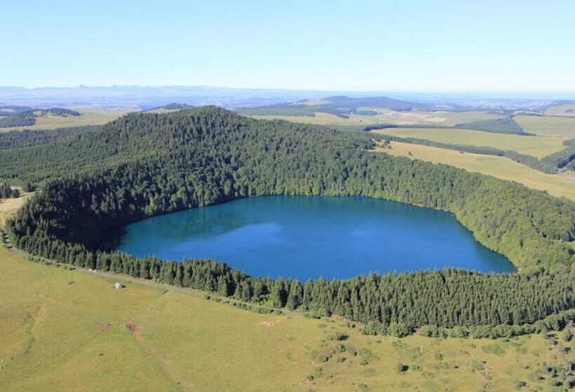 호텔 Hôtel Les Charmilles