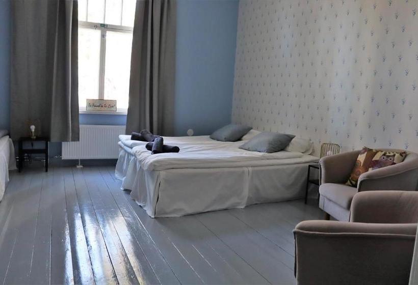 ホテル Kesähostelli Kärkisaari