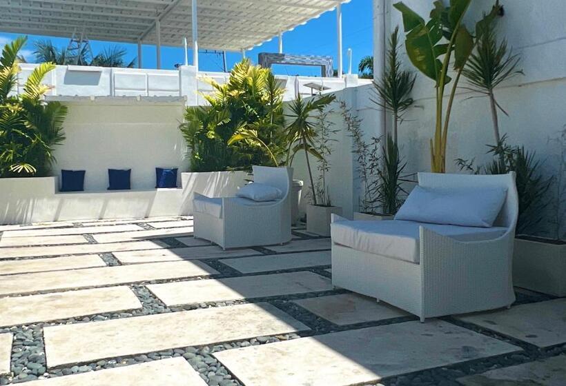 هتل Issa S Haven Resort