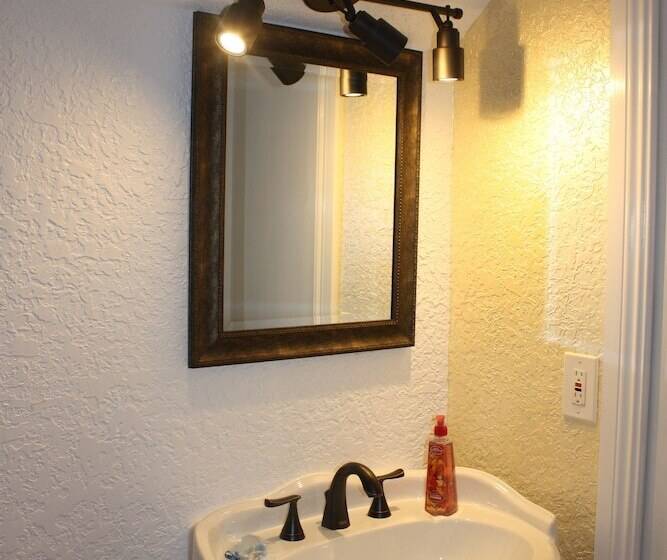 בית מלון כפרי Kapp And Kappy B&b