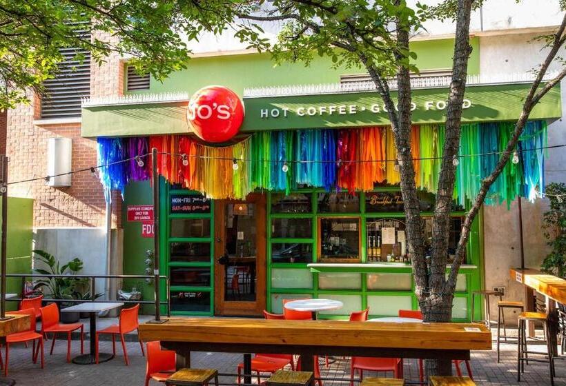 בית מלון כפרי Kasa 2nd Street Austin