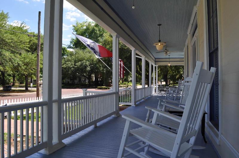 Отель Kennedy Manor B&b