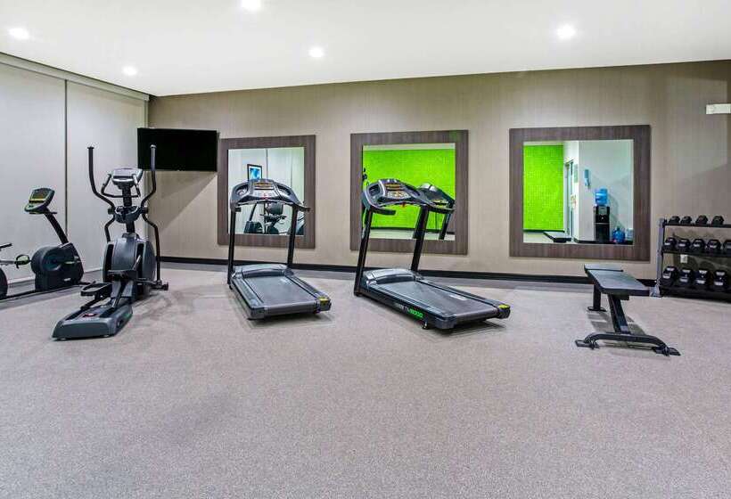 Отель La Quinta By Wyndham Sweetwater East