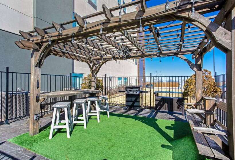 Отель La Quinta By Wyndham Sweetwater East