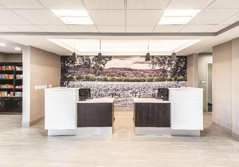 فندق La Quinta Inn & Suites By Wyndham Walla Walla