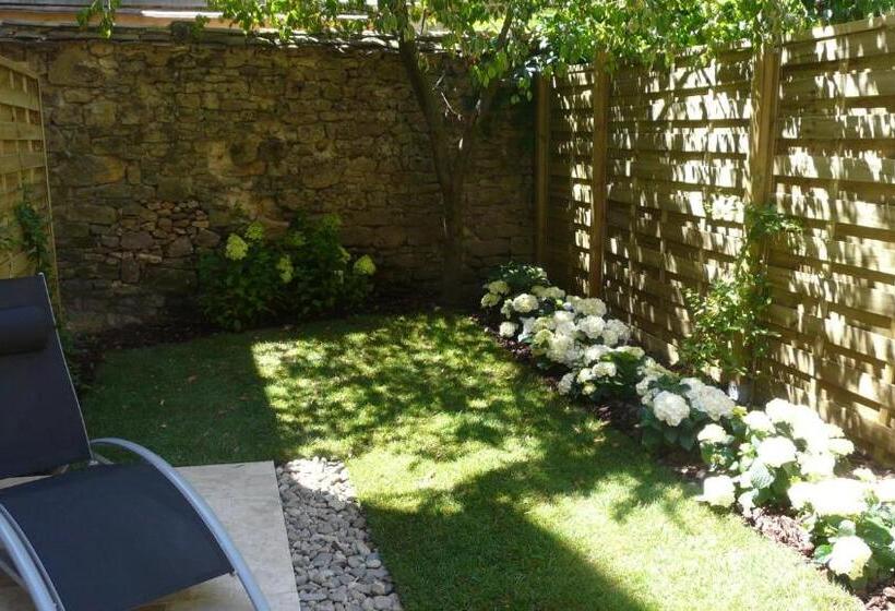 هتل Le Porche De Sarlat