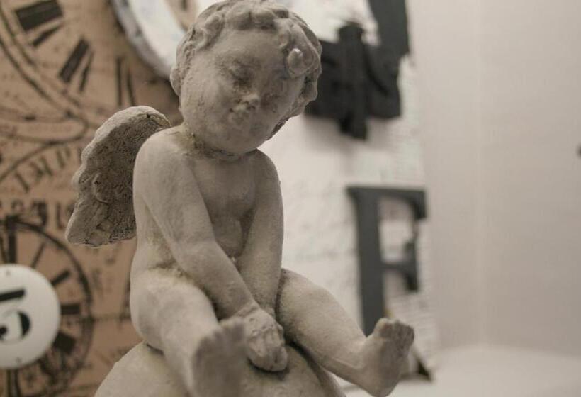 هتل Le Porche De Sarlat