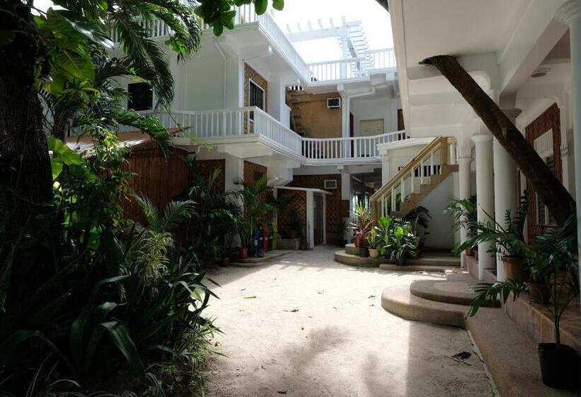 هتل Malapascua Exotic Island Dive Resort