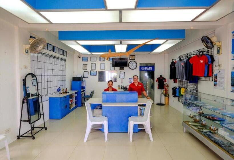 هتل Malapascua Exotic Island Dive Resort