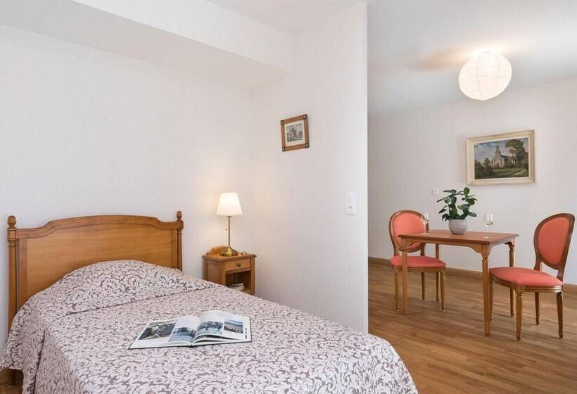 호텔 Médicis Home Dijon Les Petites Roches