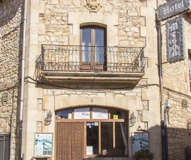 هتل Meson Casa De Guzman