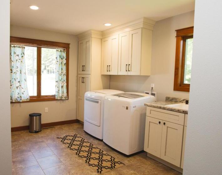 Отель Mission Springs Lake House