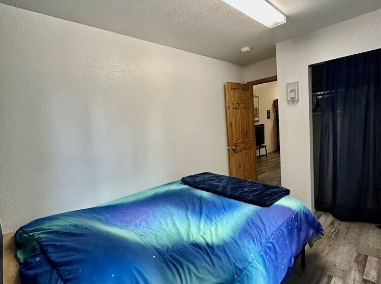 호텔 Moose Tracks B & B